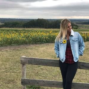 Meet your Posher, Natasha